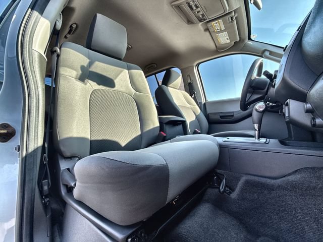 Used 2014 Nissan Xterra X AWD/4WD image 22