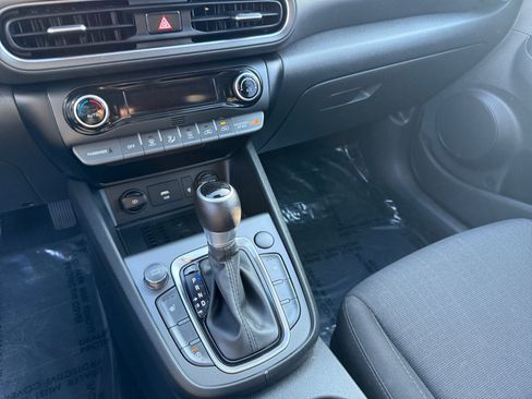 Used 2022 Hyundai Kona SEL w/ Convenience Package image 13