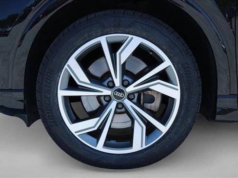 Used 2022 Audi Q4 e-tron Premium Plus AWD/4WD image 14