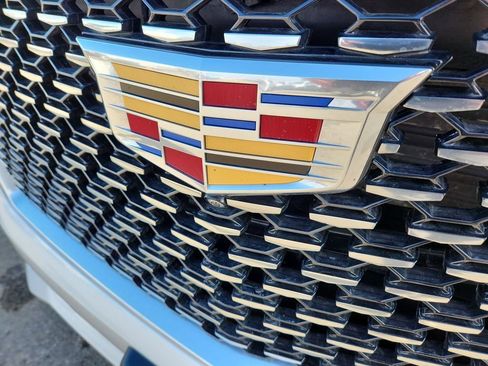 Certified 2023 Cadillac Escalade ESV Premium Luxury AWD/4WD image 58