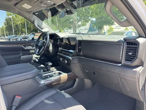Used 2024 GMC Sierra 1500 Elevation w/ Preferred Package AWD/4WD image 28