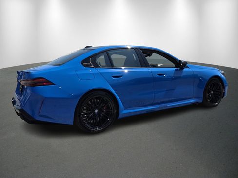 New 2026 BMW M5 w/ M Driver's Package AWD/4WD image 7