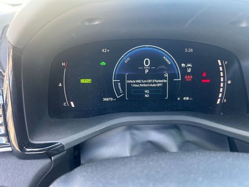 Used 2025 Toyota Camry LE image 40