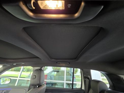 Used 2020 Mercedes-Benz GLB 250 image 11