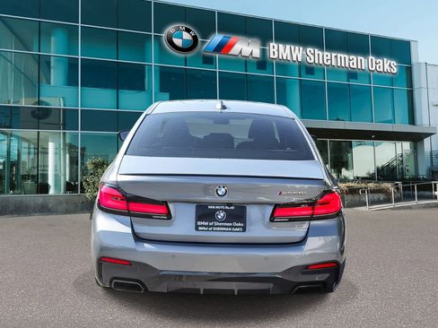 Used 2023 BMW M550i xDrive w/ Executive Package AWD/4WD image 5