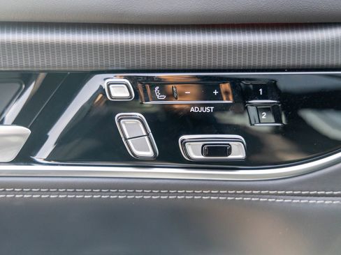 New 2026 Jeep Grand Wagoneer Summit AWD/4WD image 8