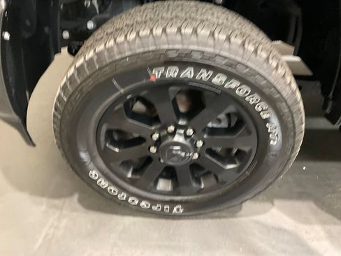 Used 2025 RAM 3500 Big Horn AWD/4WD image 6