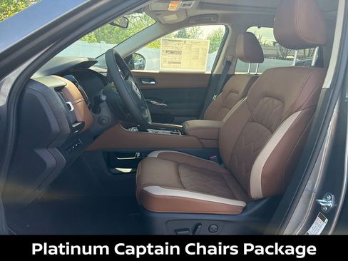 New 2026 Nissan Pathfinder Platinum AWD/4WD image 11