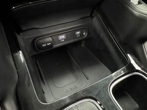 Used 2024 Kia Telluride S FWD image 26