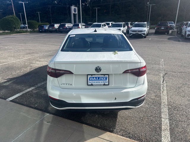 Certified 2024 Volkswagen Jetta S FWD image 5