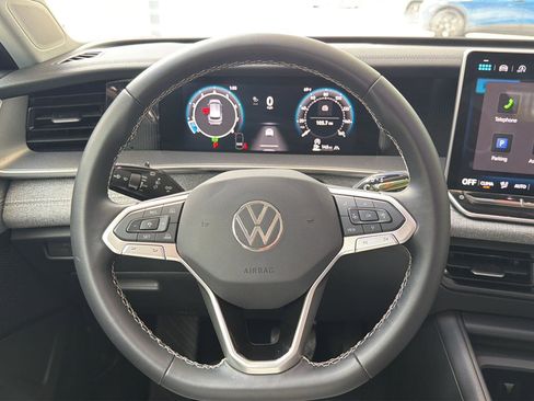 Certified 2025 Volkswagen Tiguan S w/ 18" Wheel Package AWD/4WD image 17