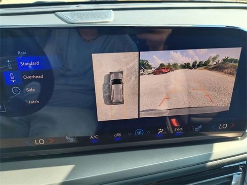 New 2026 Chevrolet Traverse LT w/ Enhanced Driving Package image 26