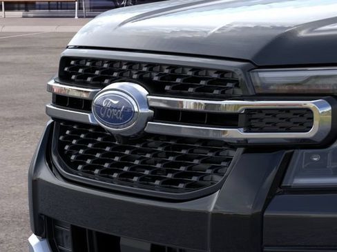 Used 2026 Ford Ranger Lariat w/ FX4 Off-Road Package AWD/4WD image 17