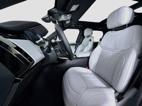 New 2027 Land Rover Range Rover Sport SE AWD/4WD image 22
