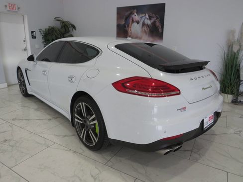 Used 2016 Porsche Panamera S w/ Premium Package Plus RWD image 5
