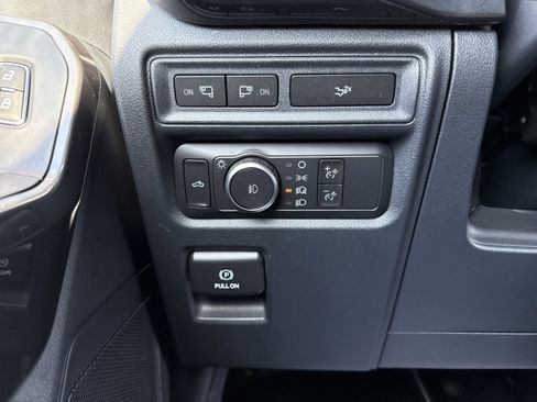 Certified 2022 Ford F150 XLT w/ Equipment Group 302A High image 24