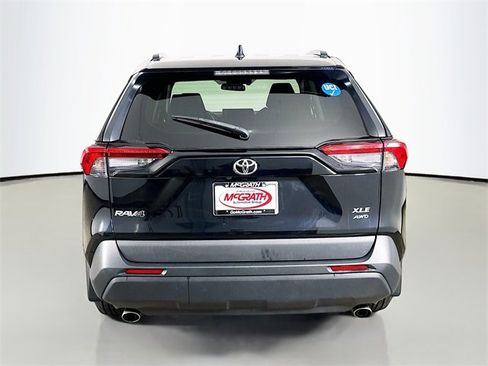 Used 2020 Toyota RAV4 XLE image 16