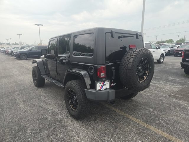Used 2018 Jeep Wrangler Unlimited Sahara AWD/4WD image 11
