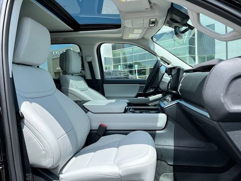 New 2027 Ford Expedition Platinum AWD/4WD image 8