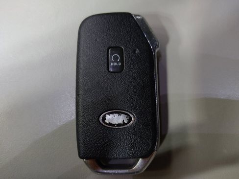 Used 2021 Kia Telluride S FWD image 32