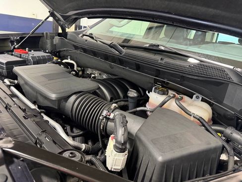 Used 2024 Chevrolet Silverado 1500 LT Trail Boss w/ Convenience Package II image 8