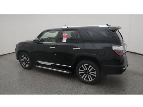 Used 2023 Toyota 4Runner Limited RWD image 6