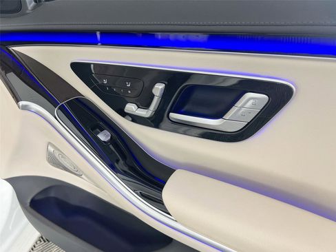 Certified 2022 Mercedes-Benz S 500 4MATIC image 28
