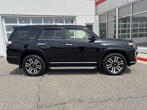 Used 2018 Toyota 4Runner Limited w/ Convenience Package AWD/4WD image 28