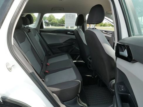 Certified 2024 Volkswagen Taos S AWD/4WD image 19