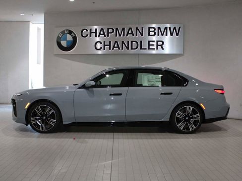 New 2026 BMW i7 eDrive50 w/ M Sport Package image 3