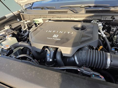 Certified 2025 INFINITI QX80 Sensory w/ Exterior Package AWD/4WD image 19