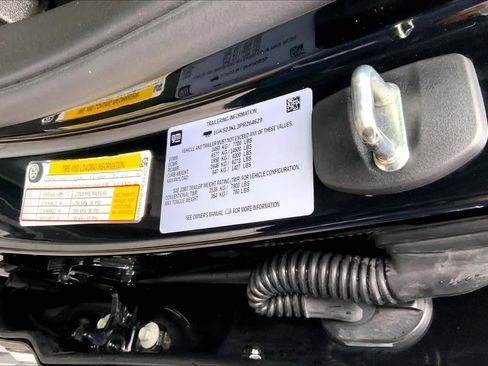 Used 2023 GMC Yukon XL Denali w/ Denali Reserve Package image 34