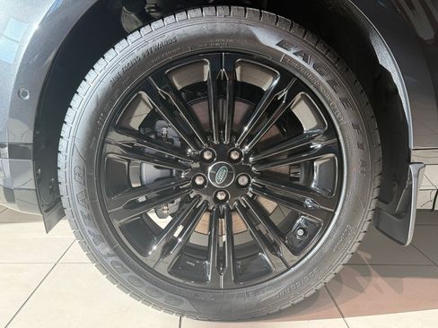 New 2026 Land Rover Range Rover Evoque Hoxton AWD/4WD image 10