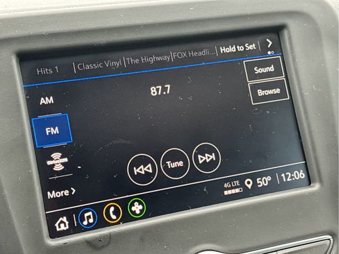 Used 2022 Chevrolet Equinox LT image 12