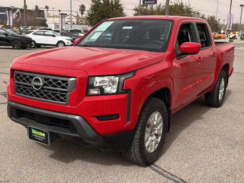 Used 2022 Nissan Frontier SV image 3