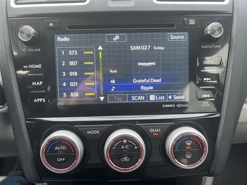 Used 2016 Subaru Forester 2.5i Touring w/ Eyesight & Navigation System image 16