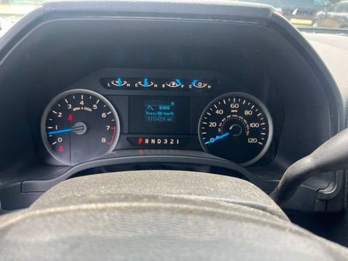 Used 2017 Ford F150 XLT AWD/4WD image 10