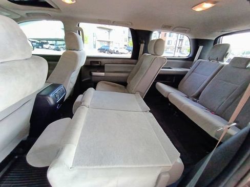 Used 2020 Toyota Sequoia SR5 RWD image 65