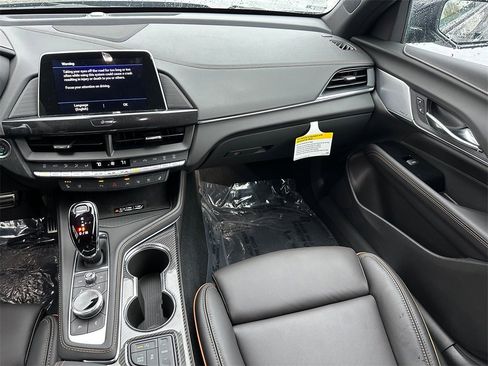 New 2025 Cadillac CT4 V w/ Super Cruise Package image 18