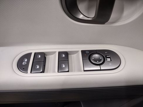 New 2026 Hyundai Ioniq 5 SEL AWD/4WD image 17