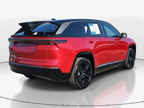 Used 2024 Jeep Wagoneer Launch Edition image 5