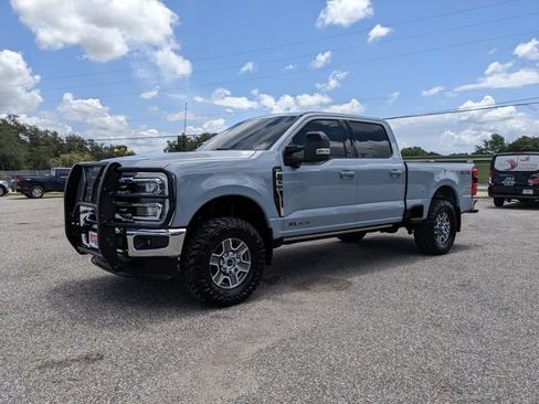Used 2025 Ford F350 Lariat AWD/4WD image 8