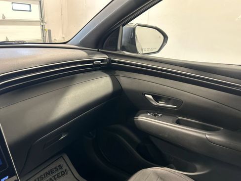 Used 2023 Hyundai Santa Cruz SEL Premium AWD/4WD image 26