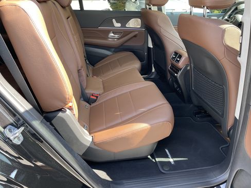 Certified 2024 Mercedes-Benz GLS 450 4MATIC image 46