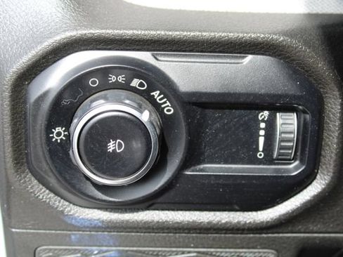 Used 2024 Jeep Wrangler Unlimited Sport AWD/4WD image 23