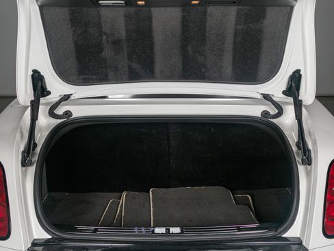 Used 2013 Bentley Mulsanne w/ Premiere Specification Pkg image 31