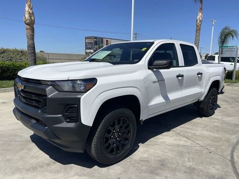 Used 2025 Chevrolet Colorado W/T w/ WT Custom Package RWD image 1