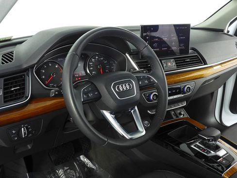Used 2023 Audi Q5 2.0T Premium w/ Convenience Package image 31