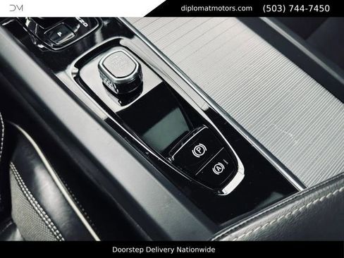 Used 2024 Volvo XC60 T8 Polestar AWD/4WD image 37