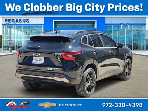 New 2026 Chevrolet Trax ACTIV w/ Driver Confidence Package FWD image 4